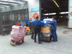 福瑞得機(jī)械座駕壓路機(jī)，手扶壓路機(jī)包裝發(fā)貨