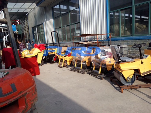 福瑞得機(jī)械座駕壓路機(jī)，手扶壓路機(jī)，小型灌縫機(jī)，井蓋切割機(jī)及時發(fā)貨