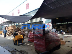 福瑞得機(jī)械微動(dòng)態(tài)--座駕壓路機(jī)、手扶壓路機(jī)、灌縫機(jī)包裝發(fā)貨