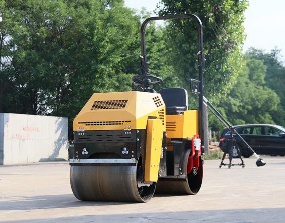 小型壓路機(jī)如何散熱呢？